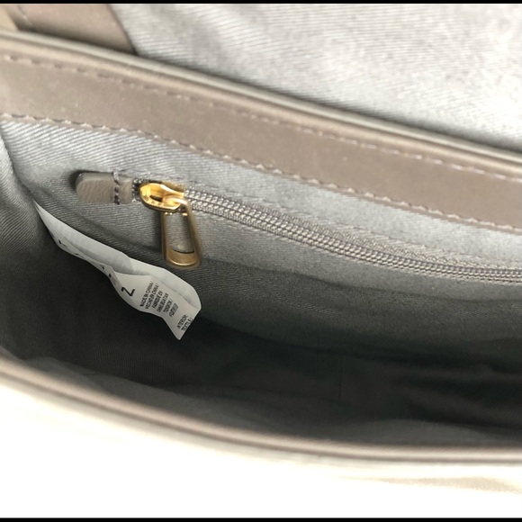 {skagen} lobelle leather saddle bag - Picture 7 of 9